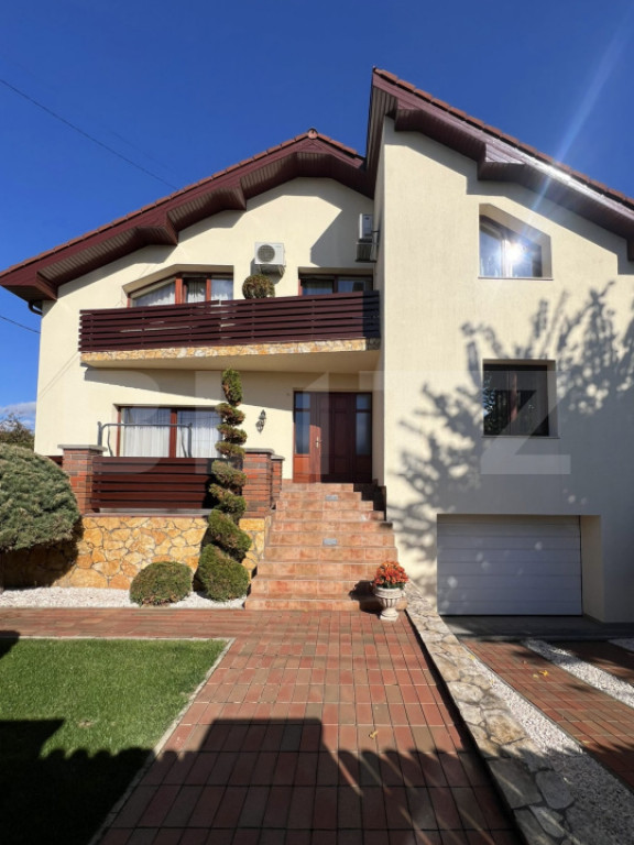 Casă modernă, 4 dormitoare, 300 mp, zona Burdea