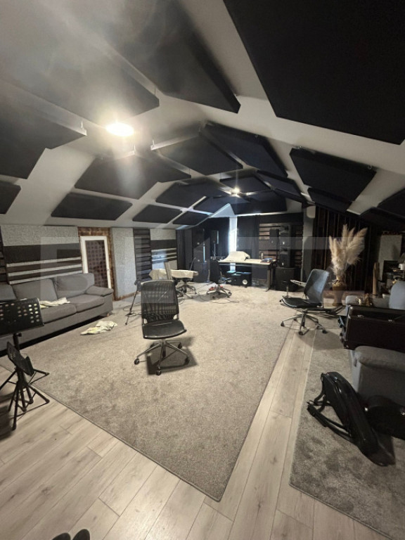 Casa individuala 220+ mp utili, teren 1000mp, 8 camere, Mosn