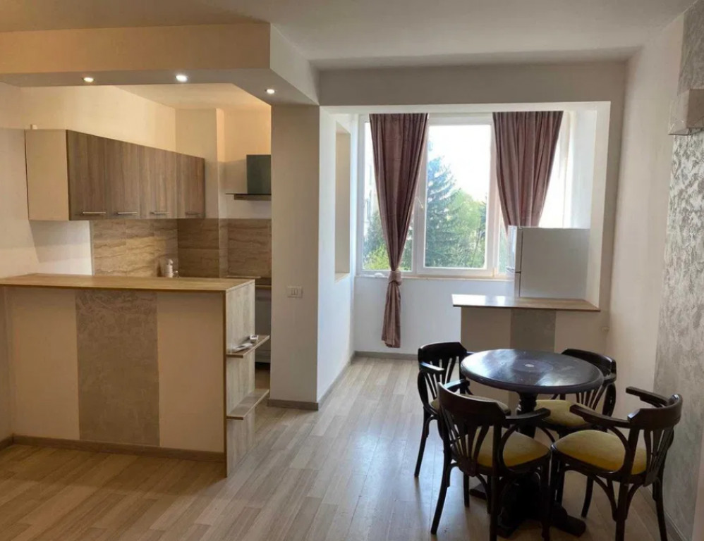 Garsoniera semidecomandat - zona Garii