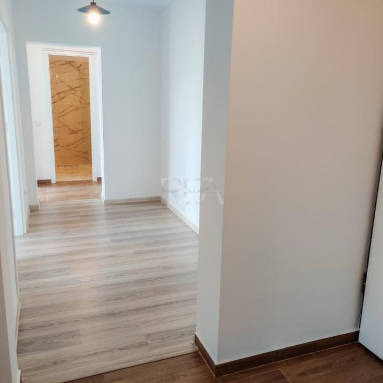 Liniște, lumină și spațiu – 2 camere decomandat lâng?