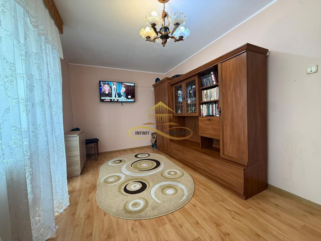 Apartament 3 camere, decomandate,Narcisa