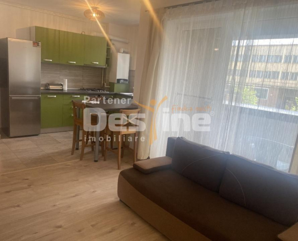 Apartament cu 2 camere etaj intermediar, renovat, boxa, zona