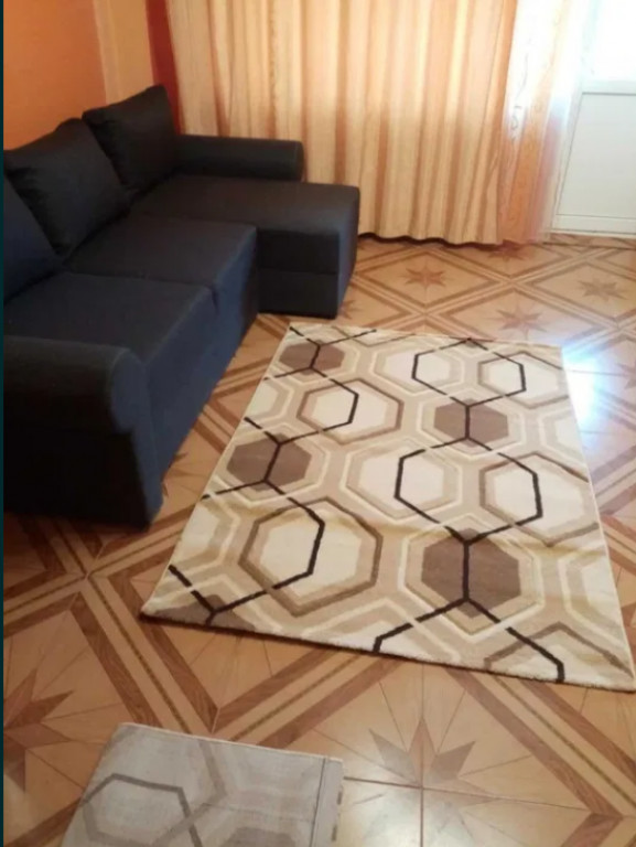 Aparatament 3 camere, decomandat - zona Noua