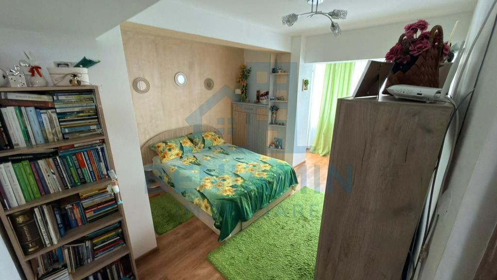 Garsonieră Spațioasă (Bloc Nou) – Craiovița Nouă, ...