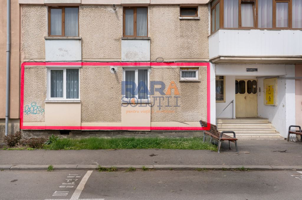 Spațiu pentru birou / salon / cabinet (38 mp)