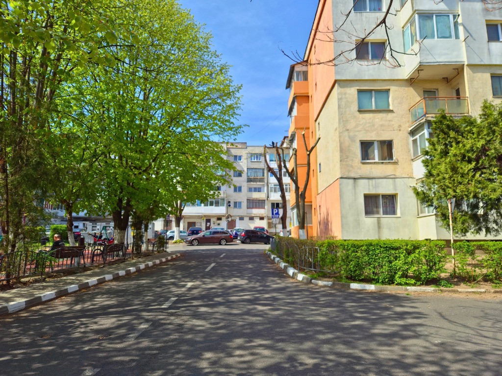 2 CAMERE, DECOMANDAT |ZONA "24 TREPTE" - TRAIAN| POTENTIAL INVESTITIE