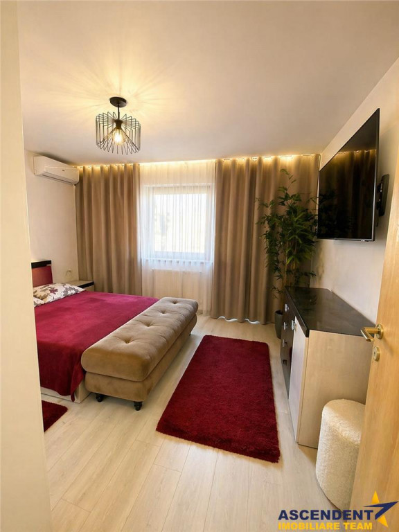 Studio mobilat, utilat, etaj 1, terasa, loc parcare, Tractor