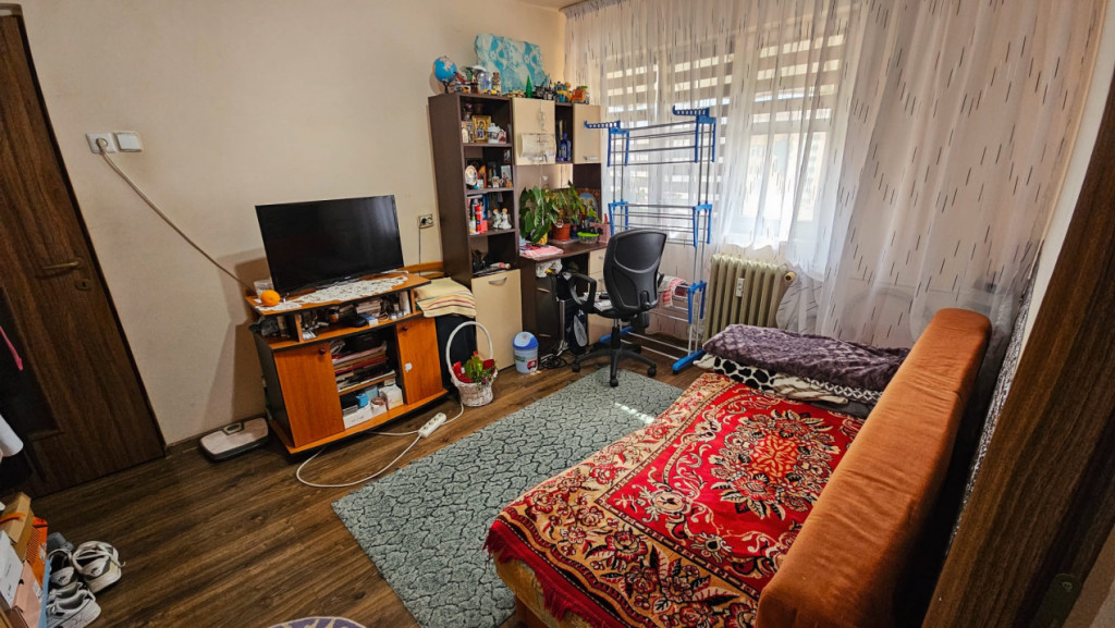 Apartament cu 3 camere, 38.19 mp, zona Valea Rosie