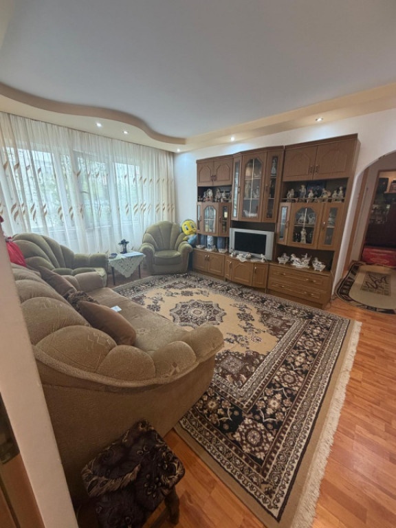 Apartment cu 3 camere, 53.83 mp, zona Craiovita Noua