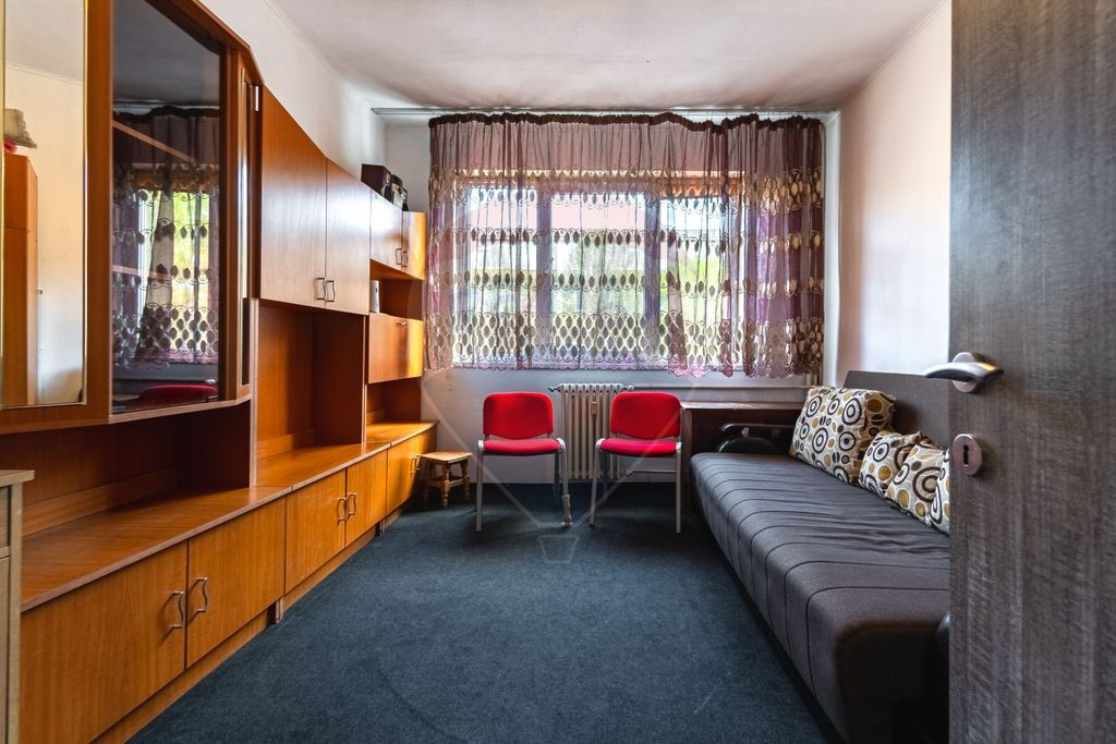 GARSONIERĂ TIP CAMERĂ DE CĂMIN| TRACTORUL| 21 MP | MOB...