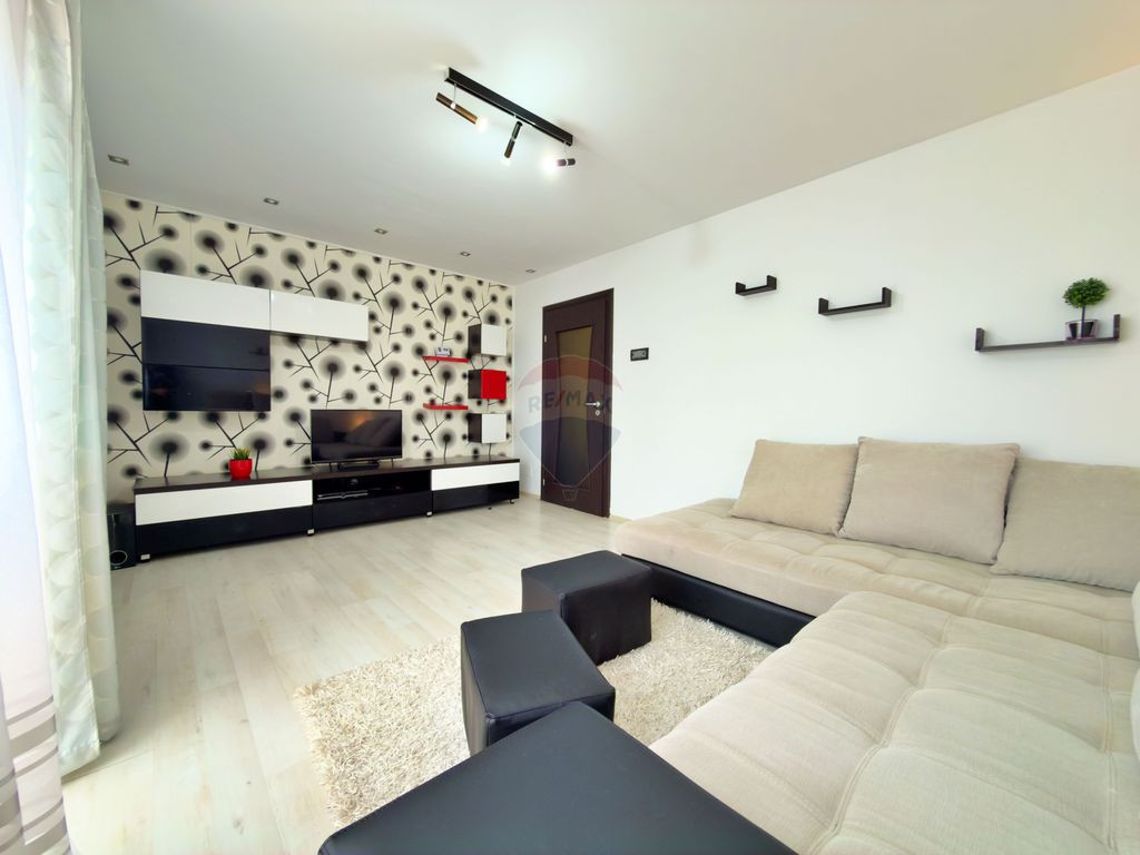 Apartament modern de vânzare, etaj 1, balcon închis, pa...