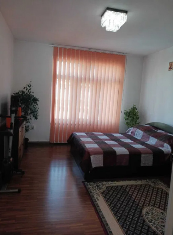 Apartament 2 camere, decomandat - Centrul Civic