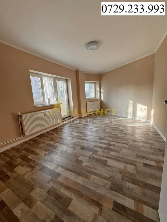 {Aparatorii Patriei} Apartament cu 3 camere, decomandat - 74