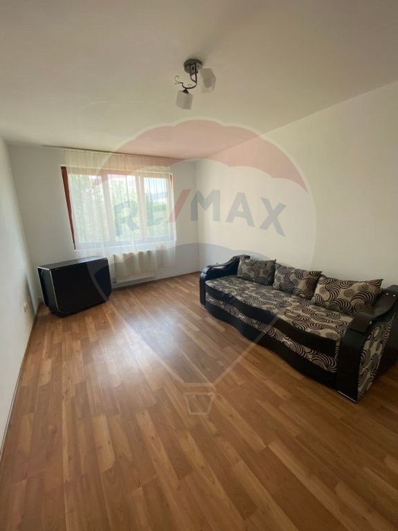 Apartament cu 1 camere de închiriat în zona Sasar