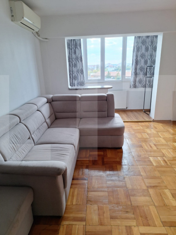 Apartament spatios cu 3 camere/Zona Garii