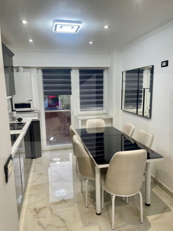 Apartament cu 3 camere/Podgoria