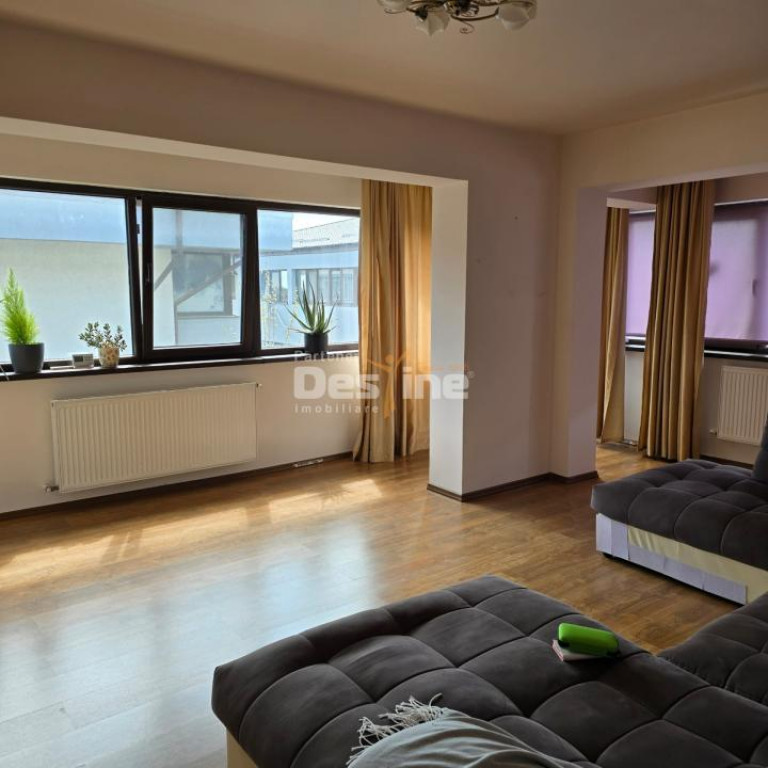 TEREN DE VANZARE IN CARTIER TINERI