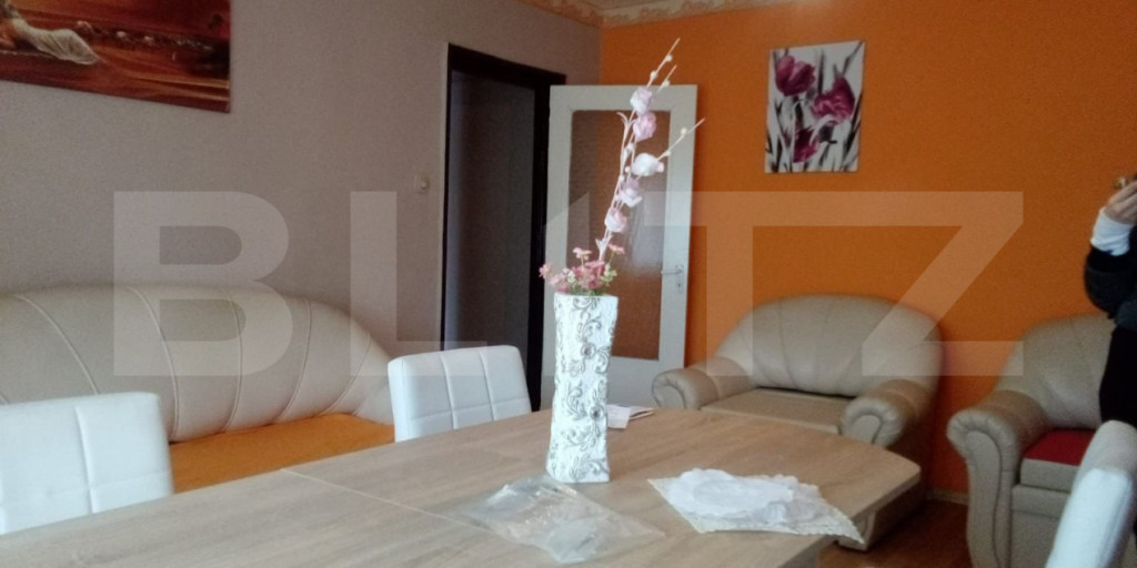Apartament 2 camere de vanzare, 52.59 mp, Municipiul Carei