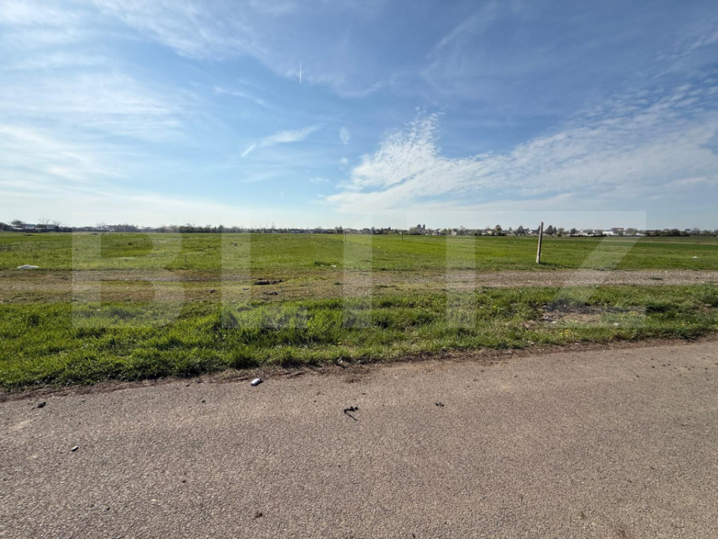 Teren intravilan - Strejnicu