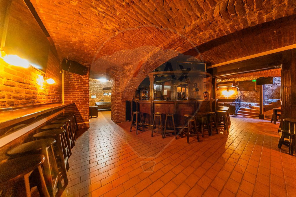 Apartament cu 3 camere in zona Grădiște