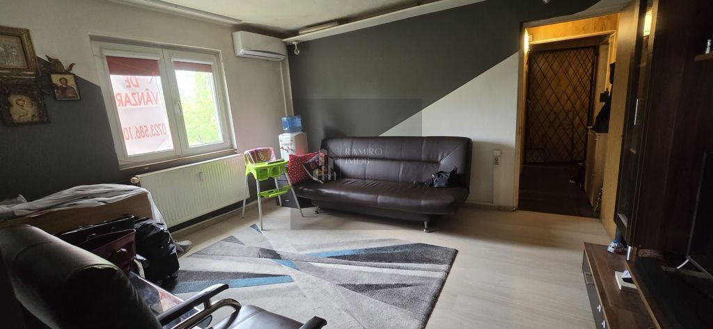 Apartament 3 camere Bd Ctin Brancoveanu /parcare