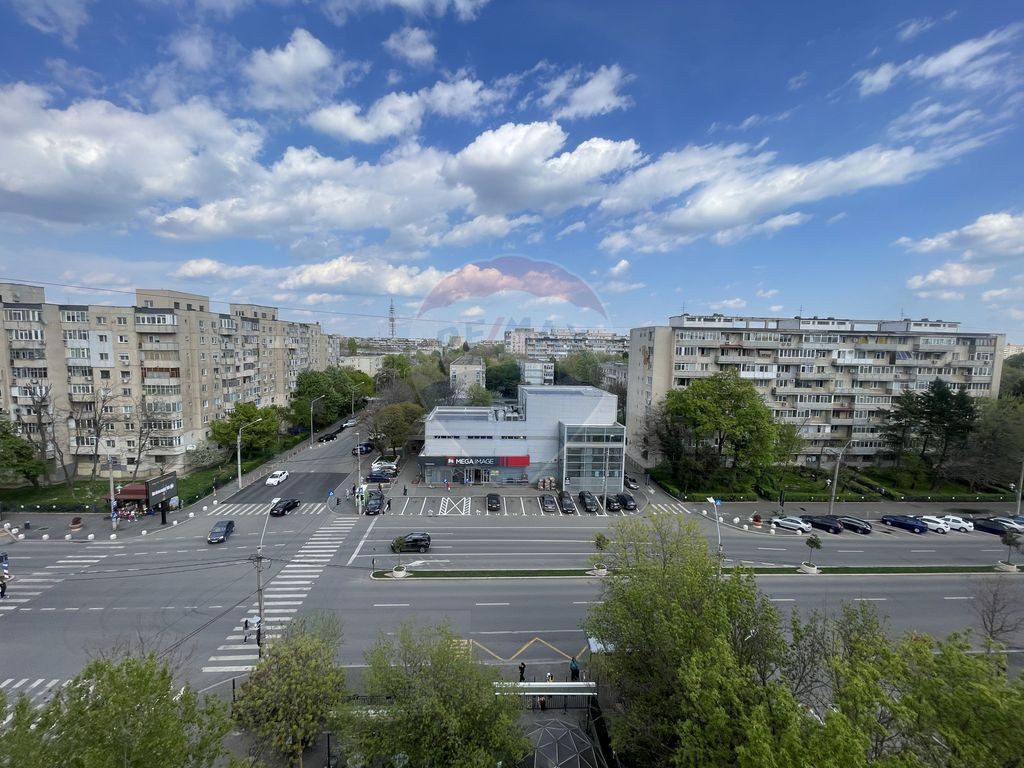 Garsoniera in Brancoveanu Tower, colt Secuilor