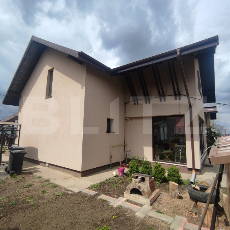 Vilă modernă P+E în Miroslava complet mobilată și utila