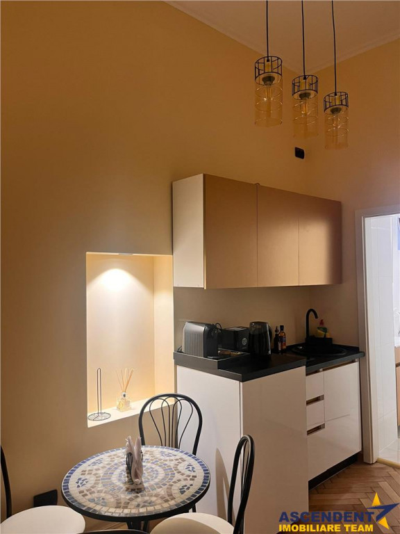 Eleganta si farmec in Centrul Istoric, Brasov