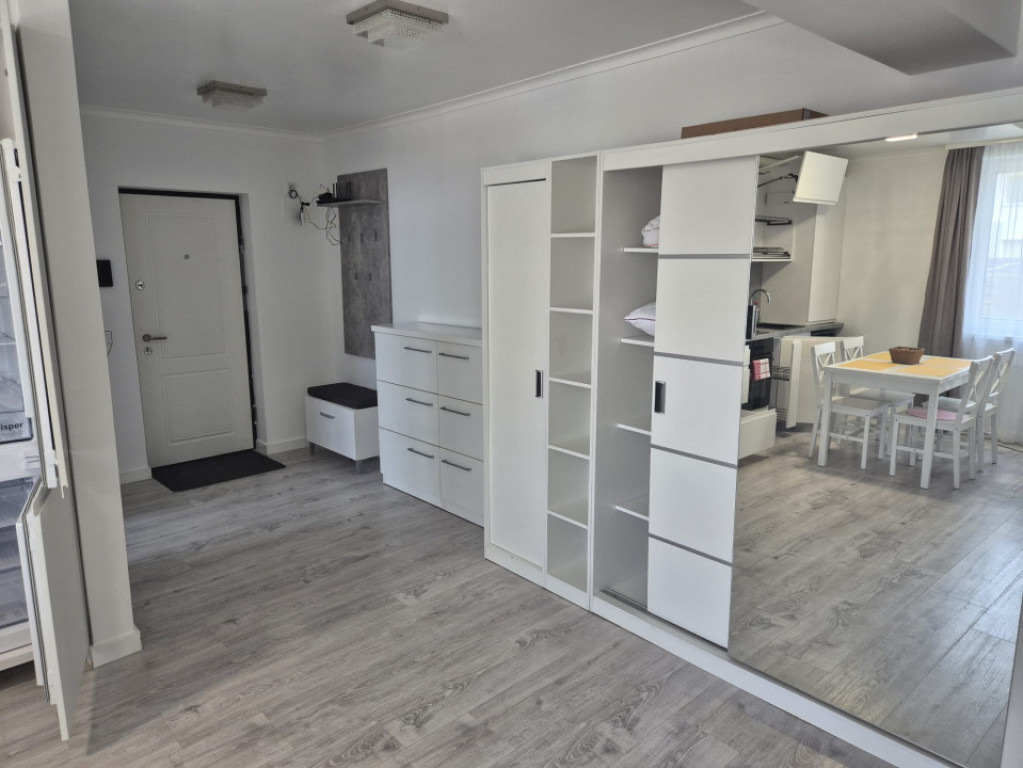 Apartament 2 camere, cu grădină și priveliște superbă,