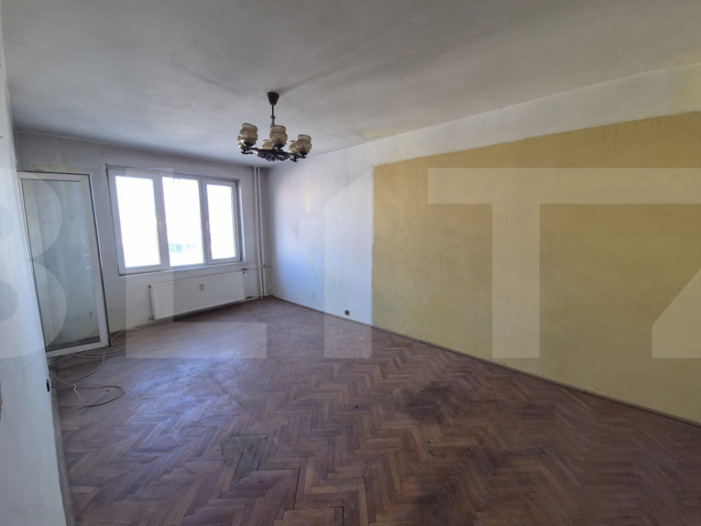 Apartament o camera, centrala proprie, mobilat, Complexul...