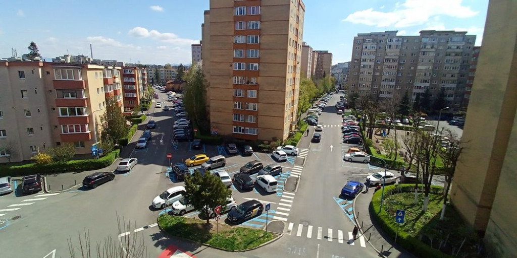 Apartament 3 camere Grivitei, etaj 5, vedere sud,liber,13095