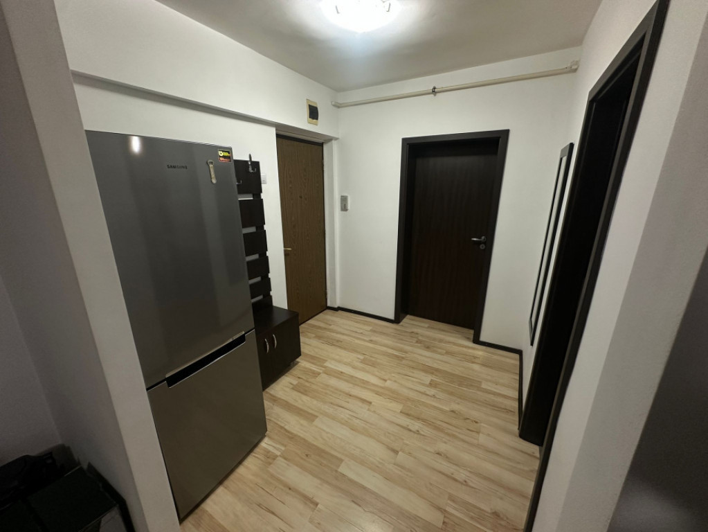 Apartament 3 camere, semidecomandat, 60mp Centru!