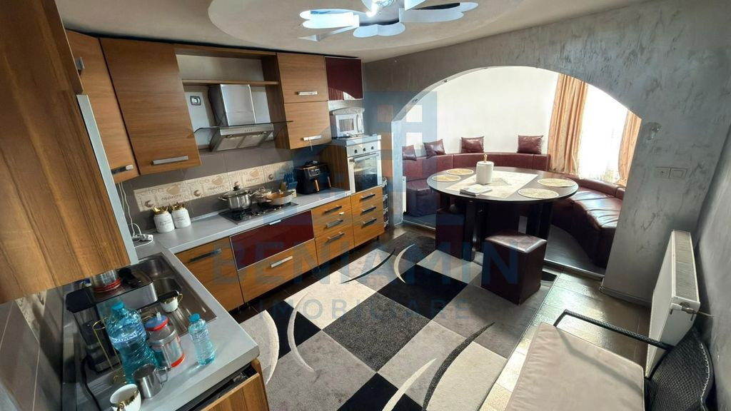 Vila-Isalnita-Structura solida-Terasa inchisa-Ideal inves...