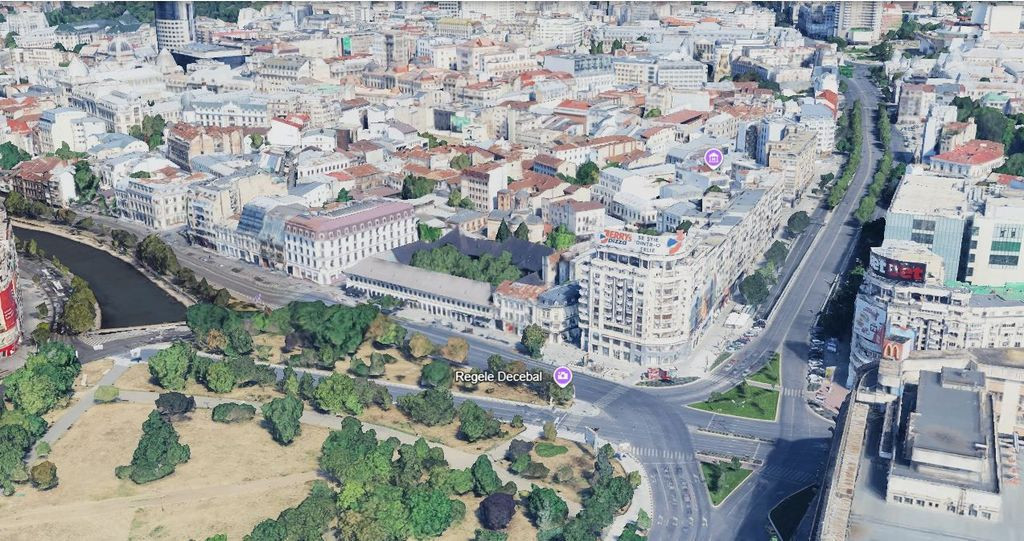 Piata Unirii stradal Subsol si Parter 227 mp vitrina 6m t...