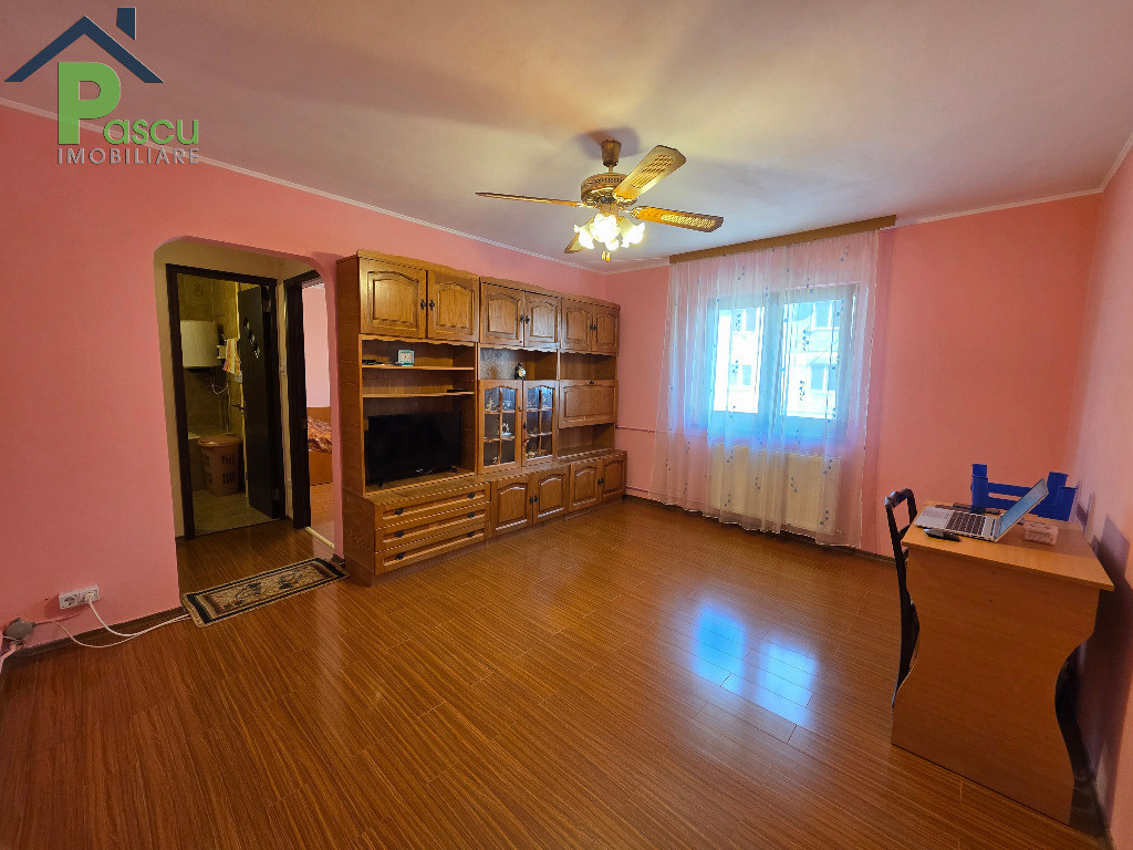 Apartament 3 camere, Ferentari, aleea Livezilor, 45 mpu, etaj 2