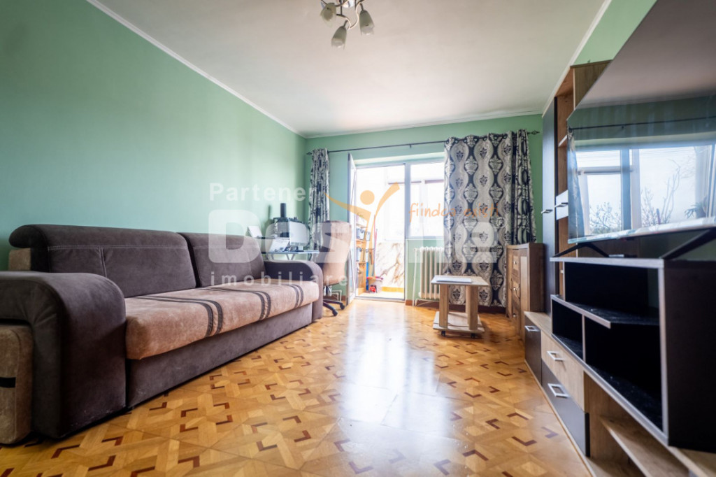 Apartament 2CD 50,3mp + balcon zona centrala Podu de Fier