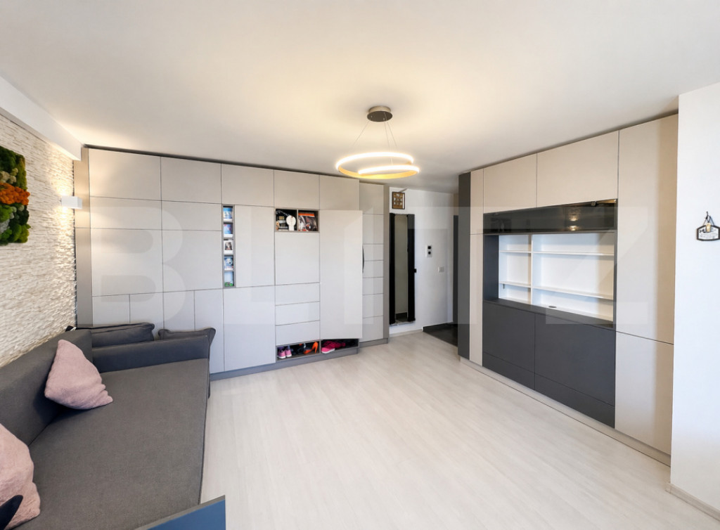 Apartament 3 camere, cu dressing, terasă și 3 parcări, zo