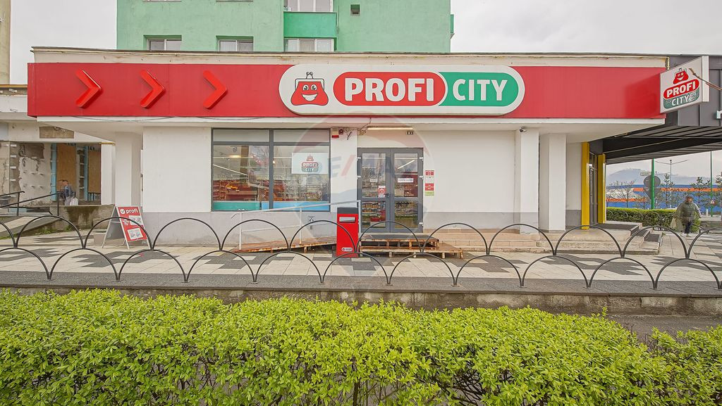 Spatiu comercial cu vizbilitate mare