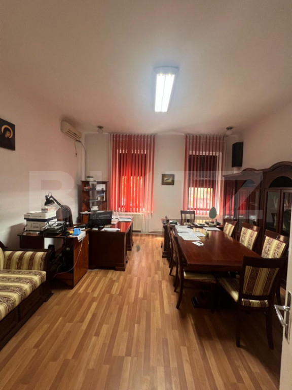 Spațiu de birou, 330 mp, zona semicentrală