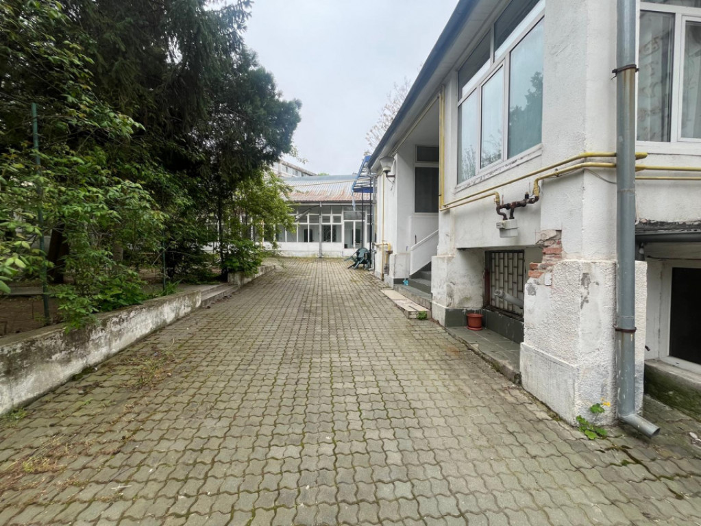 Spațiu comercial ultracentral premium de vânzare, 721 mp u