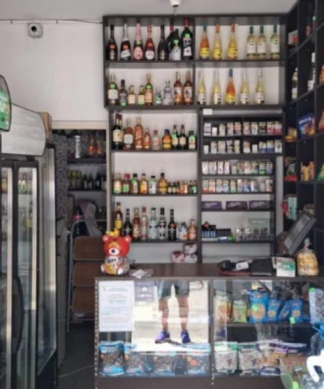 Spatiu comercial - 20 mp Lapus