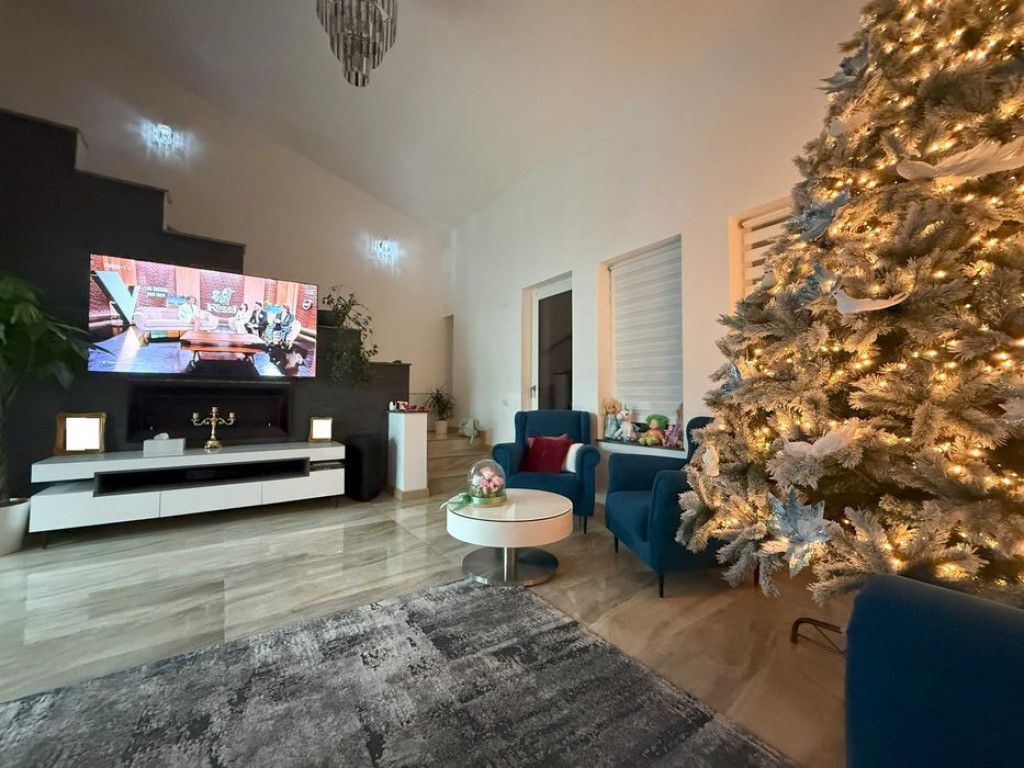 Casa in Botosani - P E