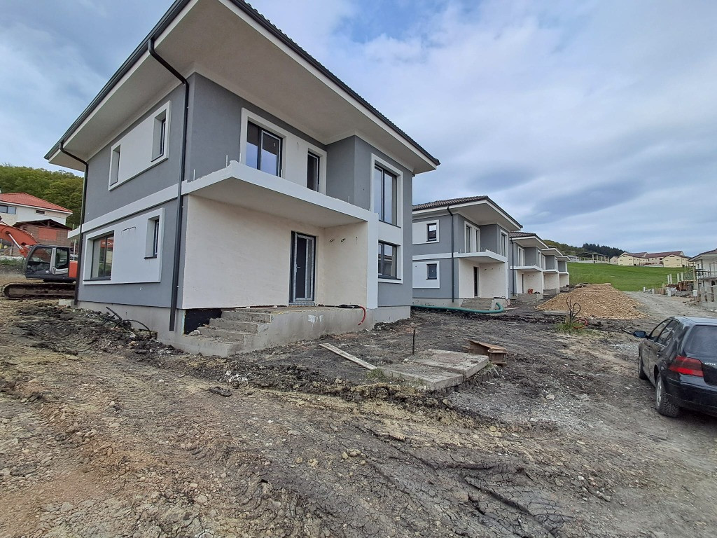 Casa individuala P+E, suprafata 118 mp teren 500 mp Chinteni