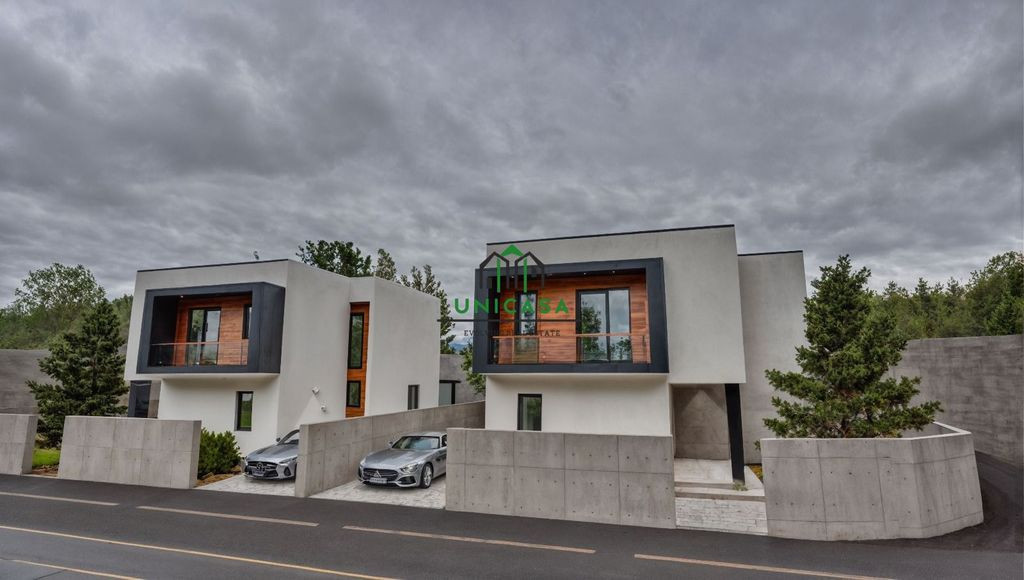 Casa si teren, Aranghel, Valcea