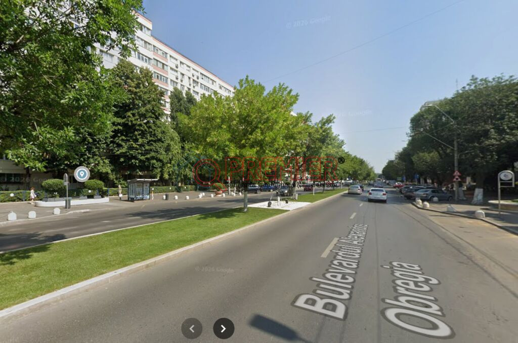 3 camere–Bd Alexandru Obregia-Centrală proprie-Parcare