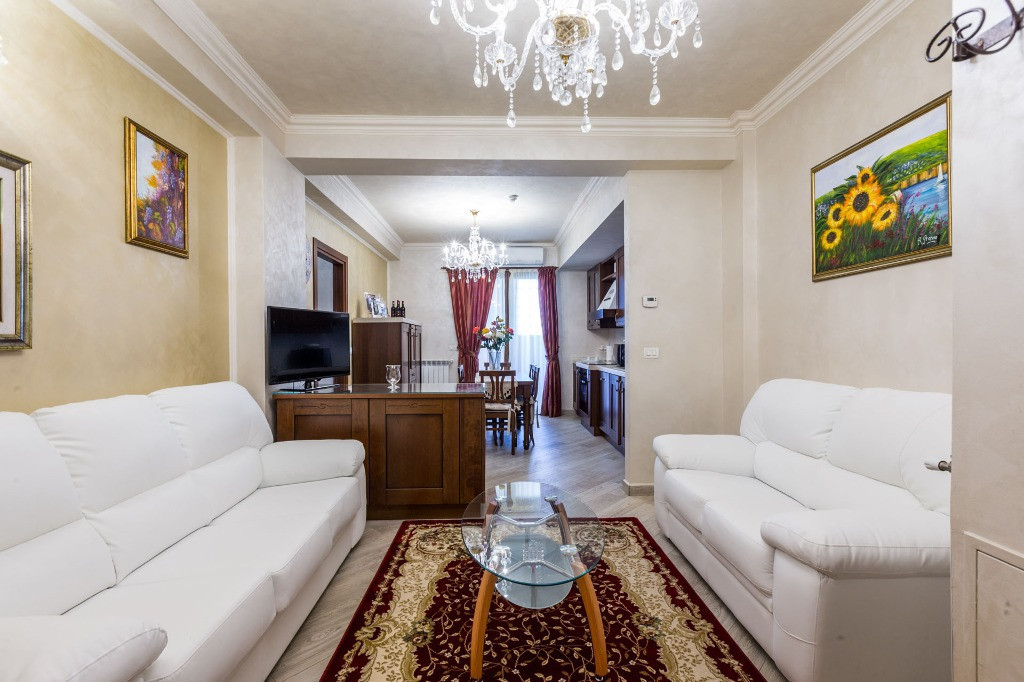 Vanzare apartament 3 camere elegant Vila Ovidiu, Mamaia