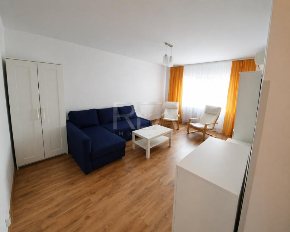 2 camere Aviației decomandat, et. 1, an 1986, metrou, 53 mp