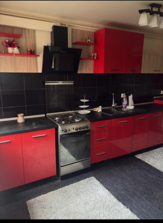 Apartament decomandat, cu 3 camere, 63,64 mp - Caracal