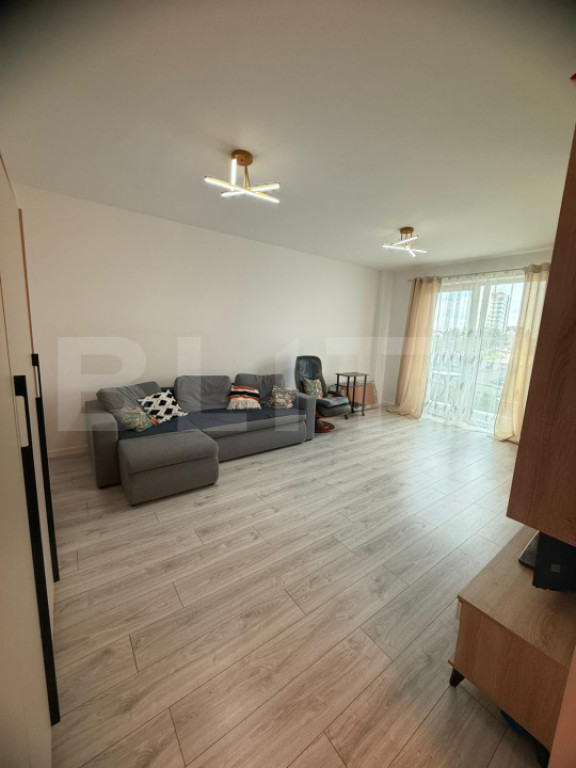Apartament 2 camere, 68 mp, etaj intermediar, zona Primagra