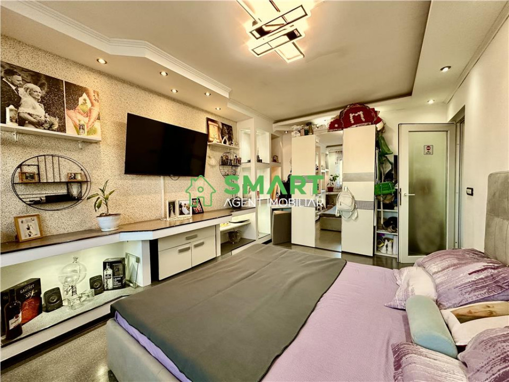 Apartament 3 camere. Arad, zona Aurel Vlaicu, Y - ri.